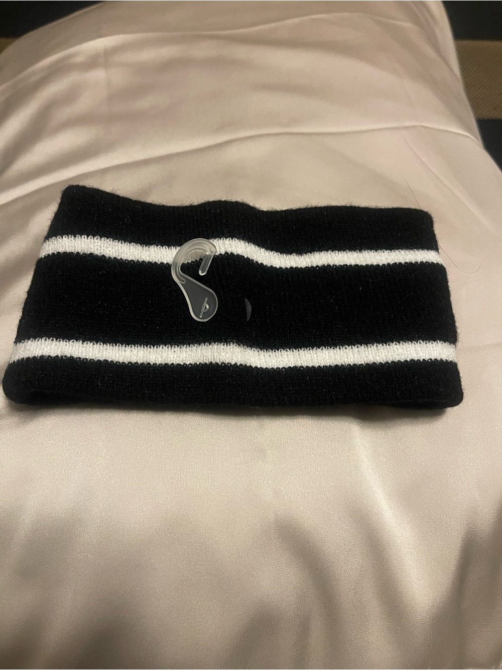 Black & White Striped Knit Headband - Unbranded